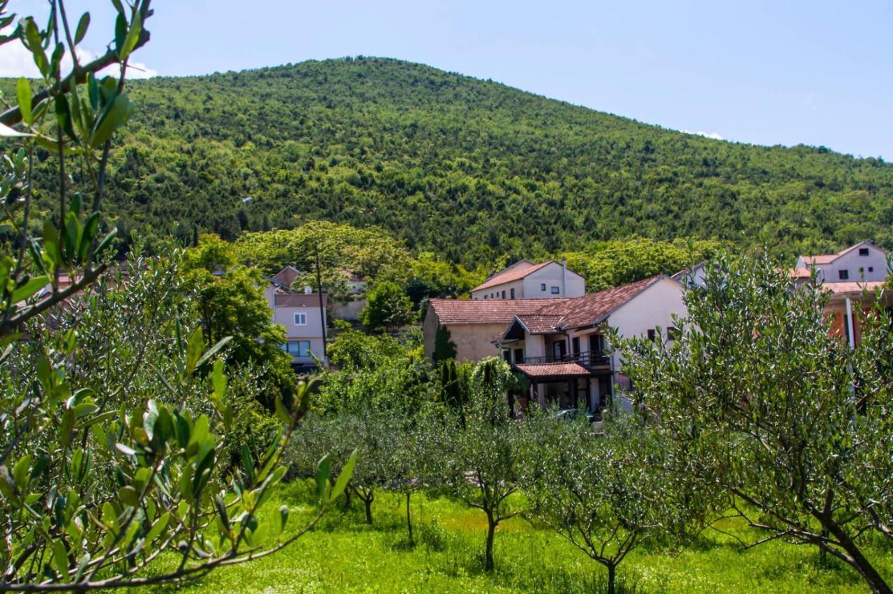 Pansion Ruzic Hotel Medjugorje Ngoại thất bức ảnh